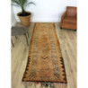 Long tapis berbère Boujad aux teintes marron et orange