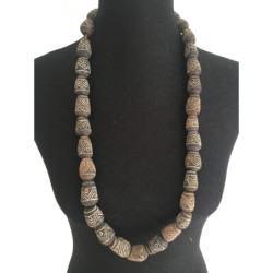 Collier sautoir pierres gravées