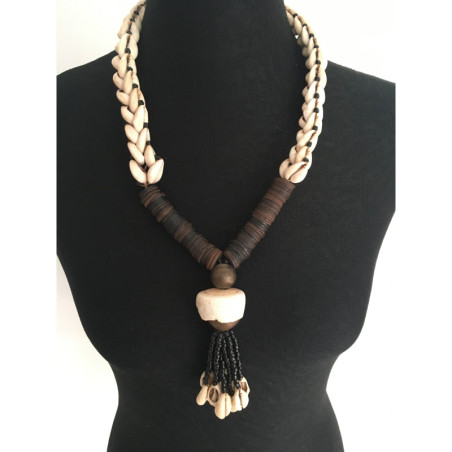 Collier berbère bois et coquillages de fabrication artisanale