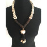 Collier berbère bois et coquillages de fabrication artisanale