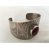 Bracelet en métal et pierre